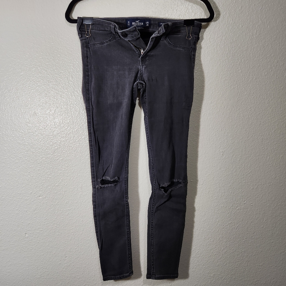 HOLLISTER. Lightly Faded Black Jeans. Women's size 1S
